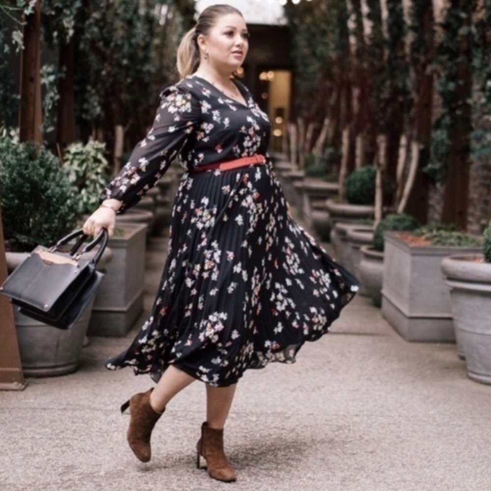 🌺ANN TAYLOR DRESS. NWOT. - Picture 4 of 10